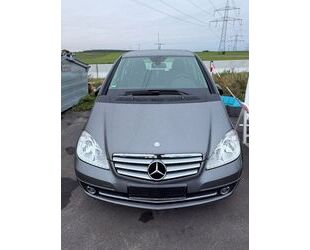 Mercedes-Benz B 180 Gebrauchtwagen