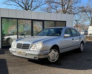 Mercedes-Benz E 240 Gebrauchtwagen