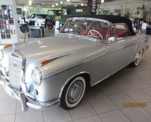 Mercedes-Benz 220 Gebrauchtwagen