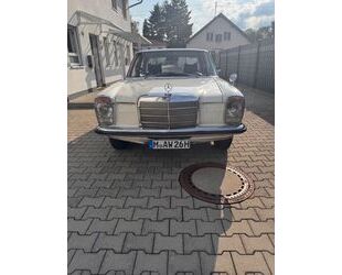 Mercedes-Benz 220 Gebrauchtwagen