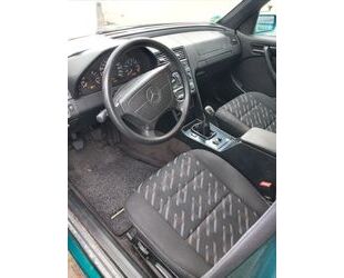 Mercedes-Benz C 180 Gebrauchtwagen