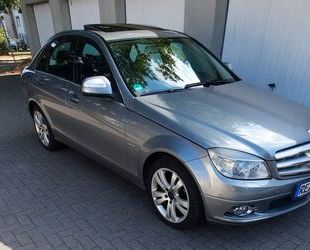 Mercedes-Benz 220 Gebrauchtwagen