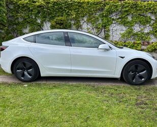 Tesla Tesla Model 3 Standard Reichweite Plus Gebrauchtwagen