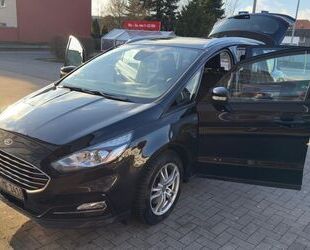 Ford S-Max Gebrauchtwagen
