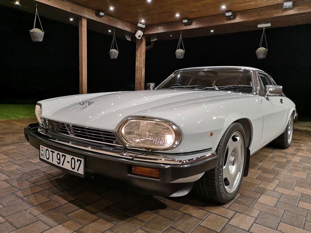 XJS