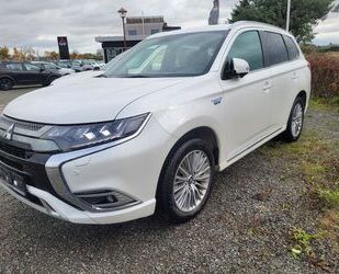 Mitsubishi Plug-in Hybrid Outlander Gebrauchtwagen