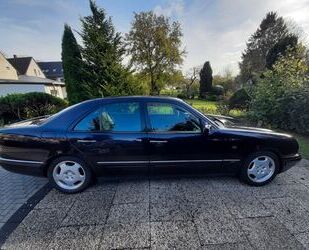 Mercedes-Benz E 230 Gebrauchtwagen