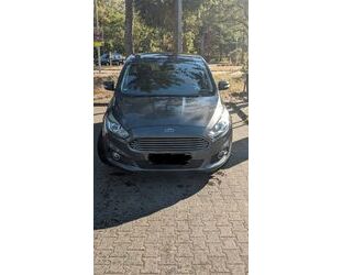 Ford S-Max Gebrauchtwagen