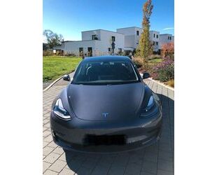 Tesla Model 3 Gebrauchtwagen