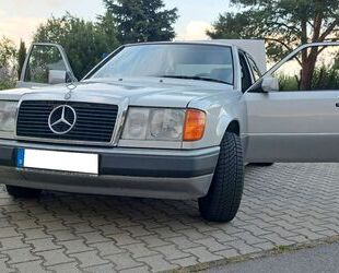 Mercedes-Benz E 260 Gebrauchtwagen