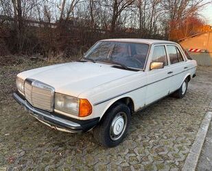 Mercedes-Benz 230 Gebrauchtwagen
