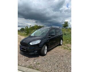 Ford Tourneo Courier Gebrauchtwagen