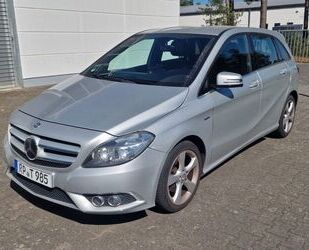 Mercedes-Benz B 180 Gebrauchtwagen