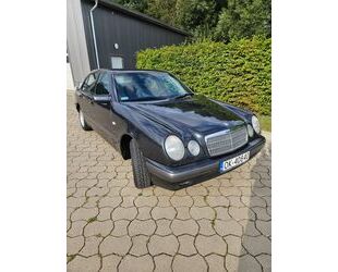Mercedes-Benz 220 Gebrauchtwagen