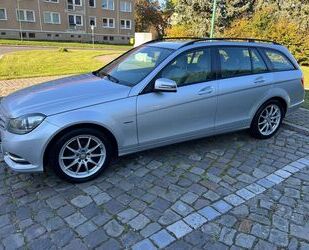 Mercedes-Benz 220 Gebrauchtwagen