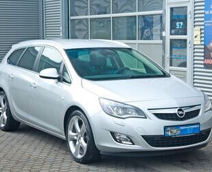 Opel Opel Astra Sports Tourer 1.6 Turbo*NAVI*XENON*LEDE Gebrauchtwagen