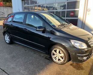Mercedes-Benz B 180 Gebrauchtwagen