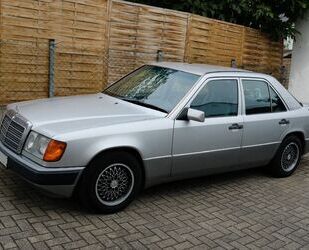 Mercedes-Benz 220 Gebrauchtwagen