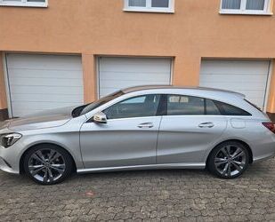Mercedes-Benz CLA 200 Shooting Brake Gebrauchtwagen