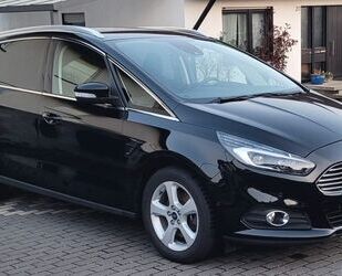 Ford S-Max Gebrauchtwagen