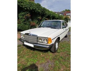 Mercedes-Benz 220 Gebrauchtwagen