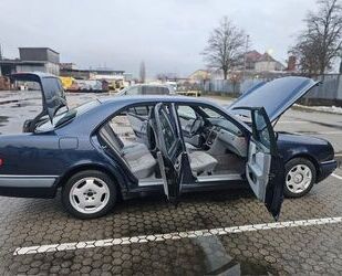 Mercedes-Benz E 240 Gebrauchtwagen