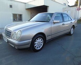 Mercedes-Benz E 200 Gebrauchtwagen