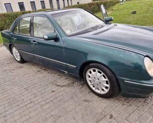 Mercedes-Benz 240 Gebrauchtwagen