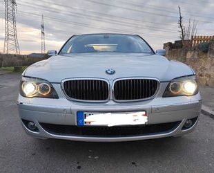 BMW 750 