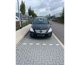 Mercedes-Benz B 180 Gebrauchtwagen