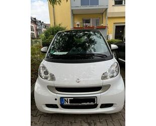 Smart Smart ForTwo coupé 0.8 cdi white limited white lim Gebrauchtwagen