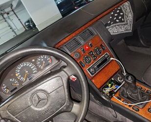 Mercedes-Benz E 200 Gebrauchtwagen