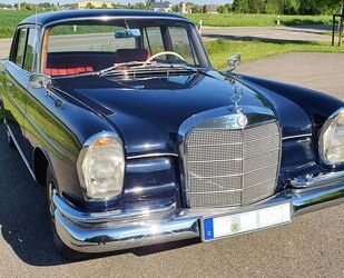 Mercedes-Benz 220 Gebrauchtwagen