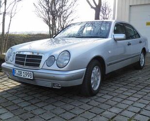 Mercedes-Benz E 240 Gebrauchtwagen