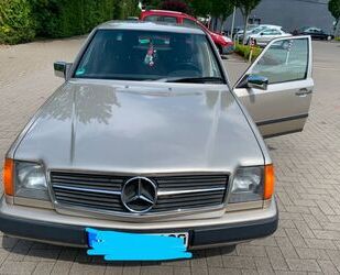 Mercedes-Benz 260 Gebrauchtwagen