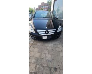Mercedes-Benz B 180 Gebrauchtwagen