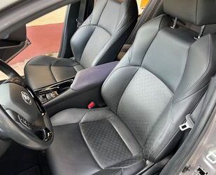 Toyota C-HR Gebrauchtwagen