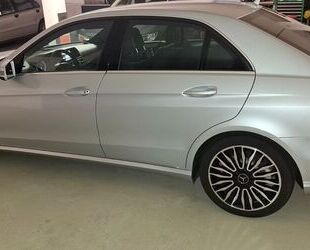 Mercedes-Benz E 220 Gebrauchtwagen