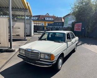 Mercedes-Benz E 200 Gebrauchtwagen