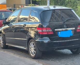 Mercedes-Benz B 180 Gebrauchtwagen
