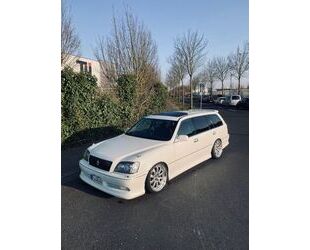 Toyota Crown Gebrauchtwagen