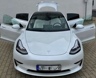Tesla Model 3 Gebrauchtwagen
