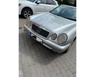 Mercedes-Benz E 200 Gebrauchtwagen