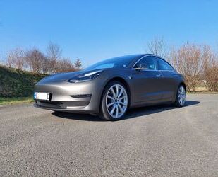 Tesla Model 3 Gebrauchtwagen