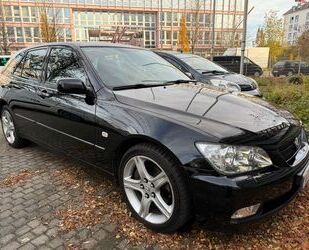 Lexus IS 300 Gebrauchtwagen