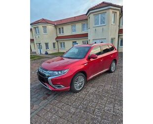 Mitsubishi Plug-in Hybrid Outlander Gebrauchtwagen