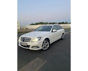 Mercedes-Benz 220 Gebrauchtwagen