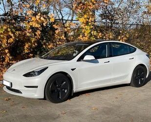 Tesla Model 3 Gebrauchtwagen