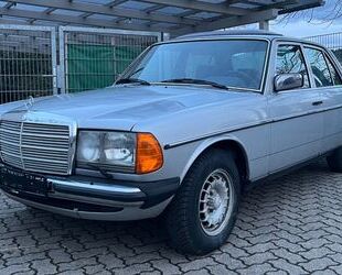 Mercedes-Benz 230 Gebrauchtwagen