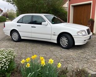 Mercedes-Benz C 180 Gebrauchtwagen